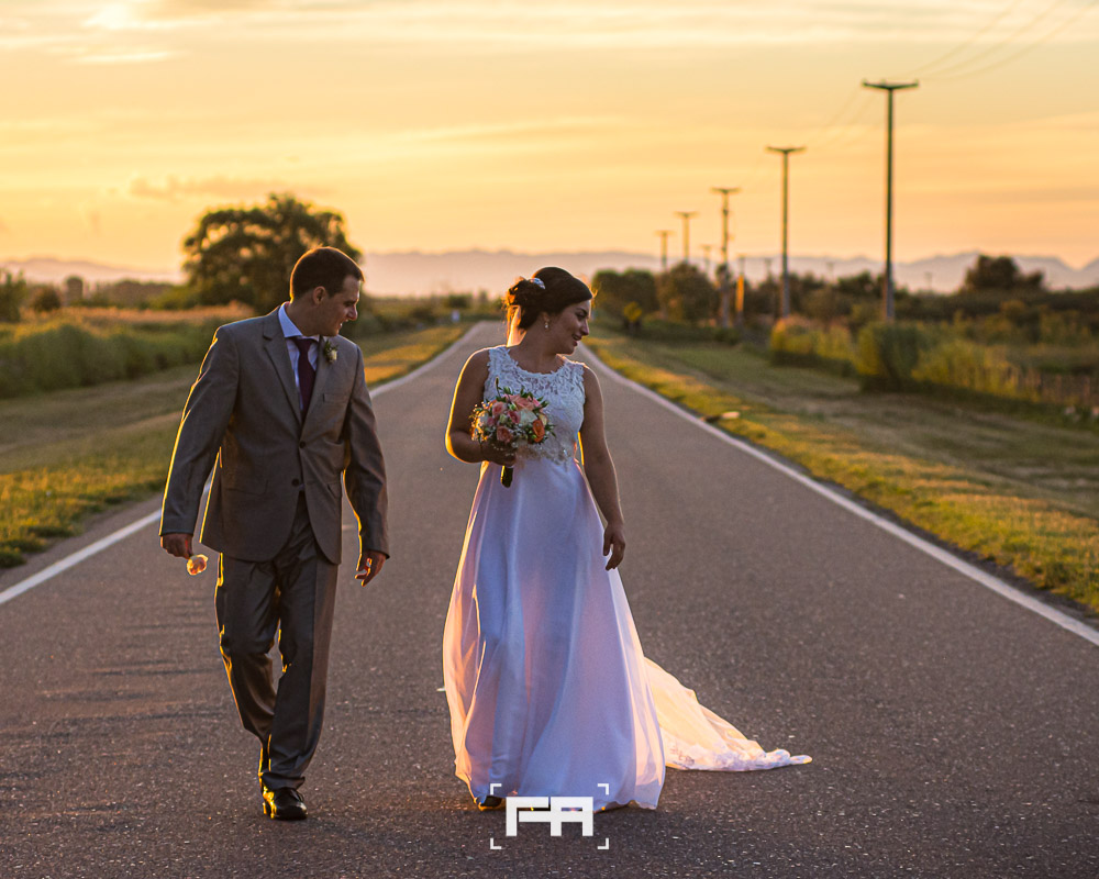 imagenes-de- novios- enamorados- casamientos-al aire